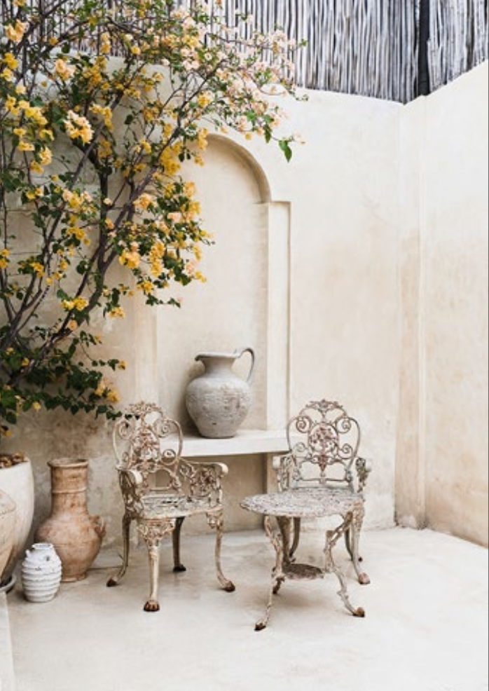 Still Courtyard