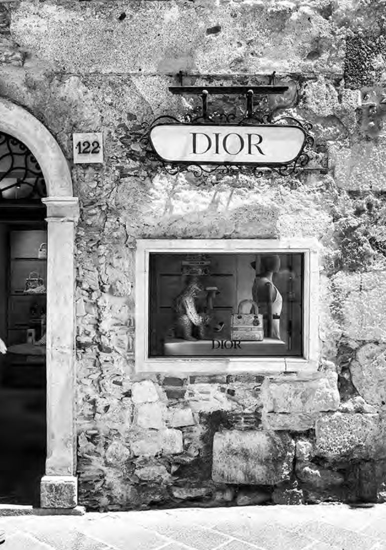SICILLIAN DIOR BOUTIQUE